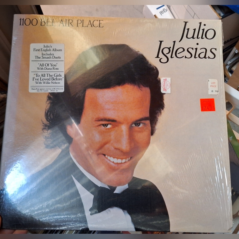 JULIO IGLESIAS | 1100 Bel Air Place (Vinyl)